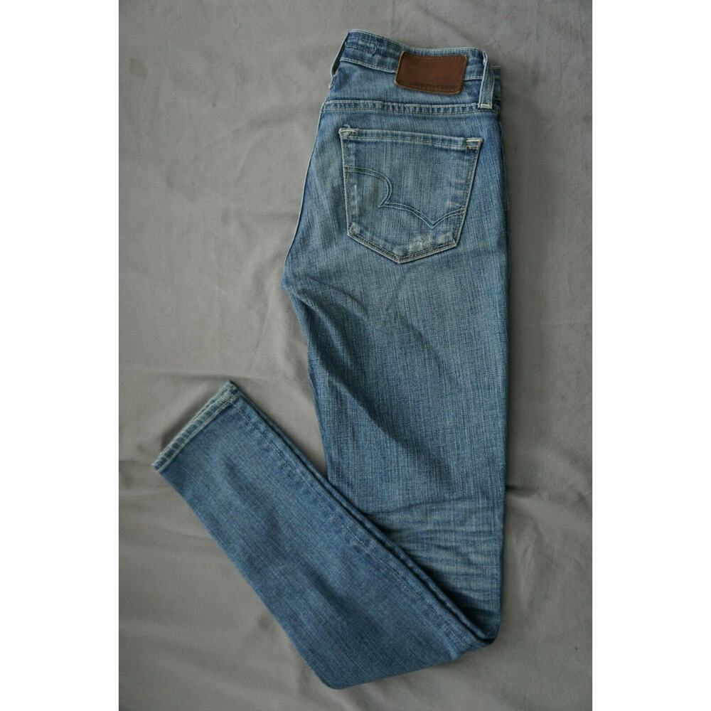 Big Star Remy Low Rise Fit Distroyed Sretch Denim Jeans Women's Size 25